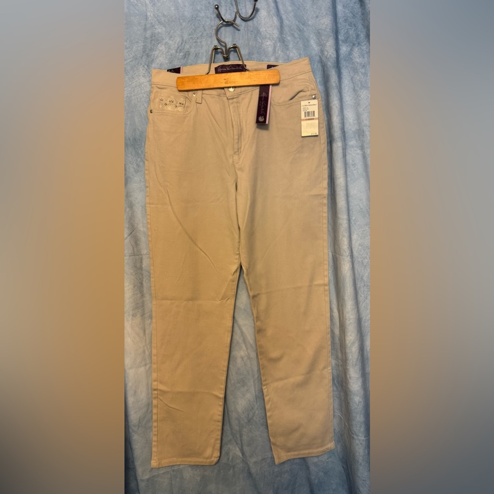 Gloria Vanderbilt Women's Straight Leg Jeans - Tan